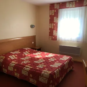 hotel-la-colombiere-cantal.hotels-rhonealpes.com/